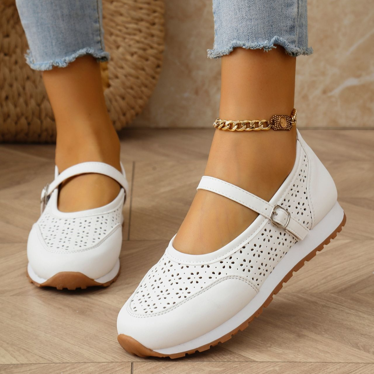 Women's Perforated Sneakers Su - Women Shoes Us To Eu recensie en prijs
