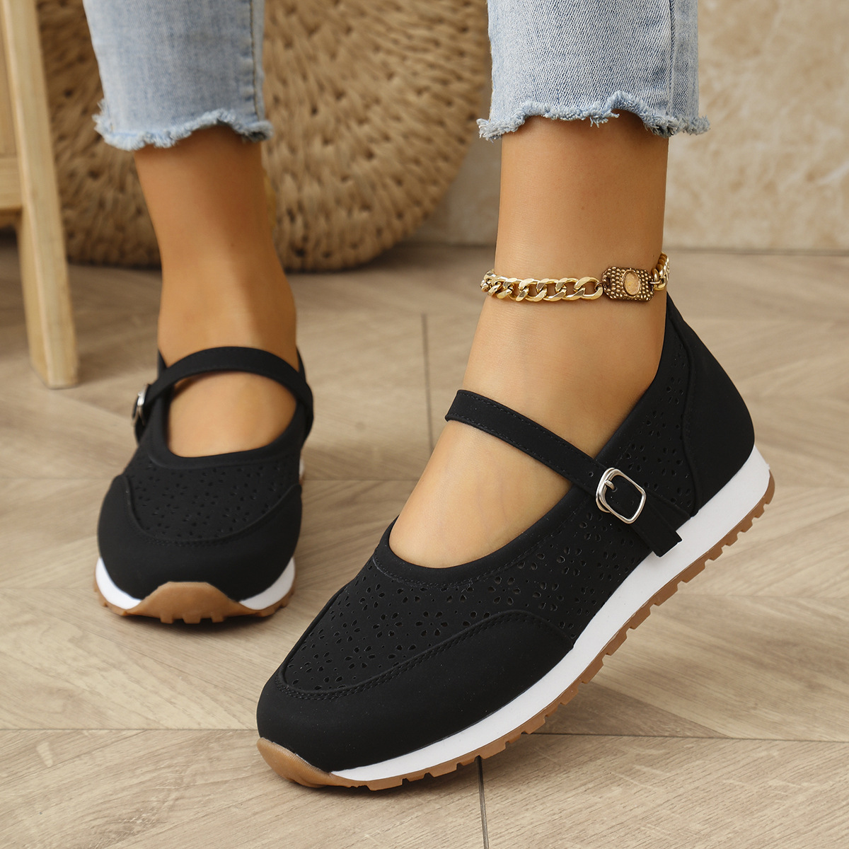 Women's Perforated Sneakers Su - Women Shoes Us To Eu recensie en prijs