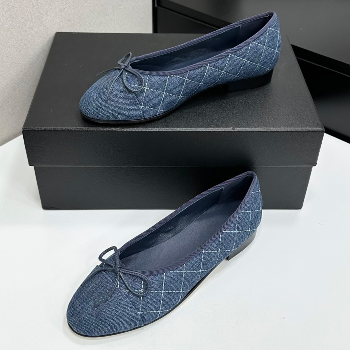 2026 Women's Two-Tone Cap-Toe  - Women Shoes Heels recensie en prijs